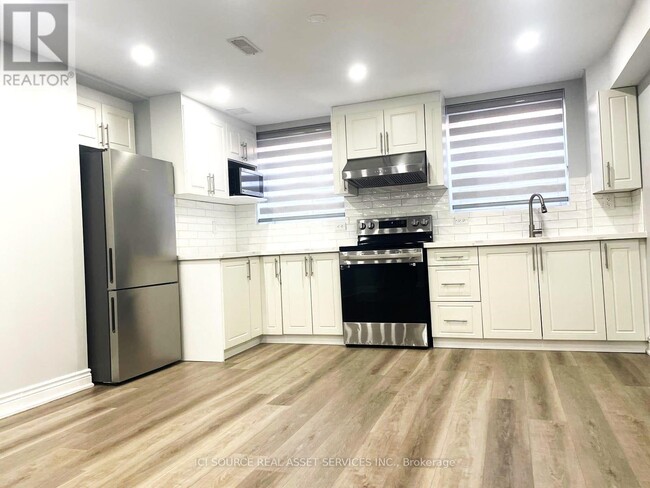 Building Photo - 142 Yates Dr