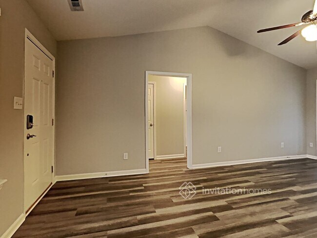 Foto del edificio - 8577 Unity Church Rd