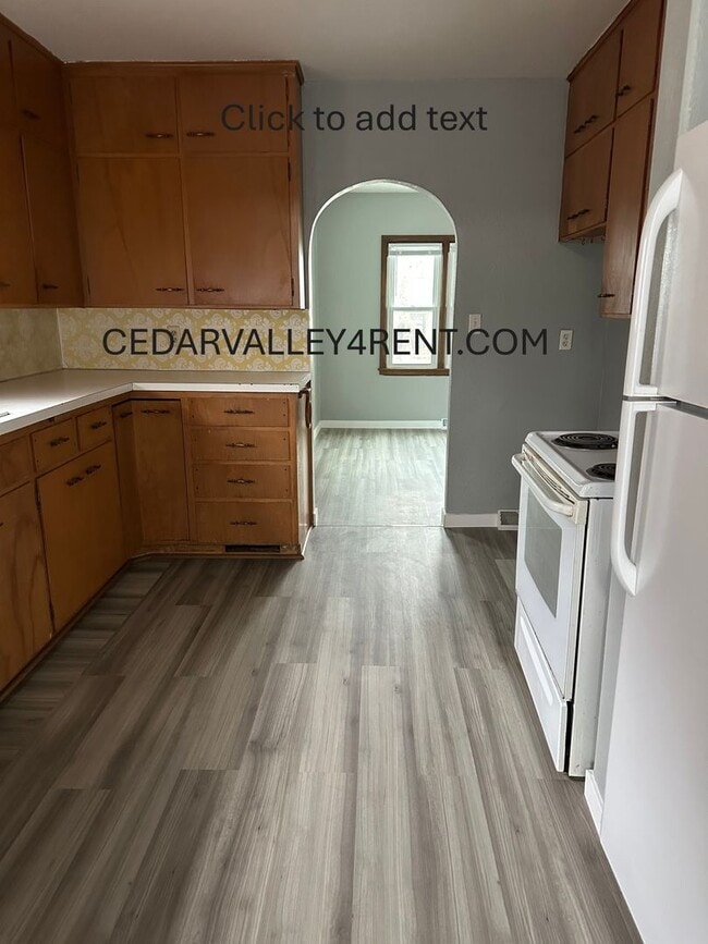 Building Photo - 1821 Forest Ave