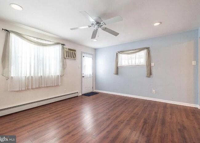 Foto del edificio - 2862 Nautilus Rd