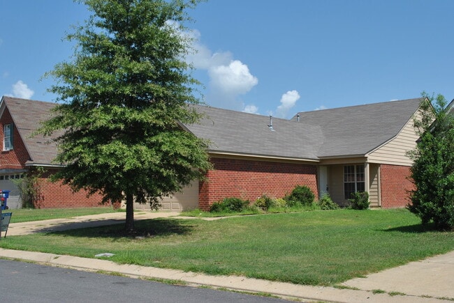 Building Photo - Kaitlyn Ridge