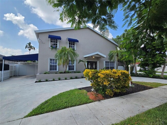 Building Photo - 12370 SW 96th St