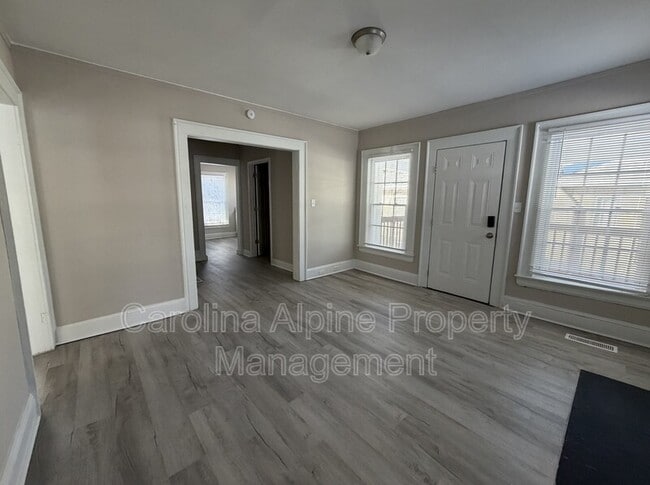 Foto del edificio - 1621 N Hamilton St