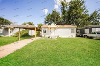 Building Photo - 1106 Sandra Dr