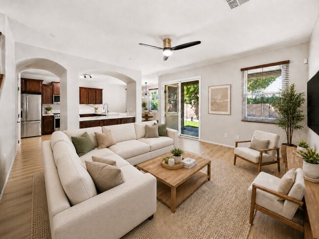 Foto del edificio - 2250 E Wayland Dr