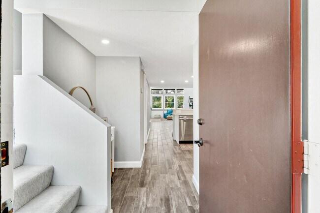 Foto del edificio - Completely Remodeled Cottage - Moss Creek