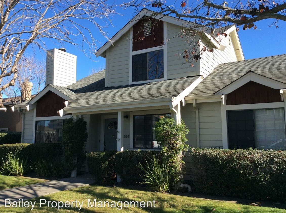 Primary Photo - 1060 Sunbird Dr