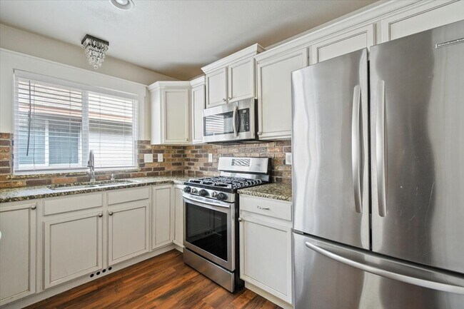 Foto del edificio - 6833 W Russett St