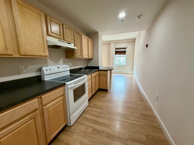 Foto del edificio - Adams Ave.