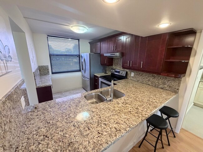 Building Photo - 1514 Whitehall Dr