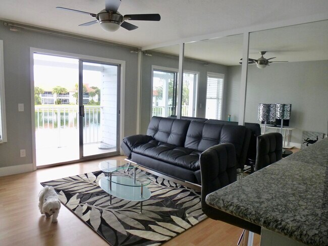Building Photo - 271 Cypress Point Dr