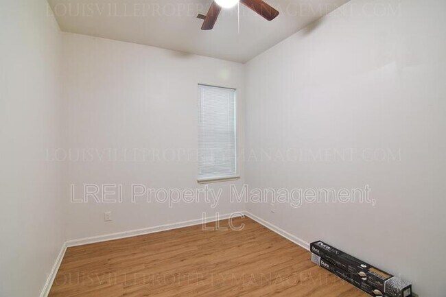 Building Photo - 500 E Ormsby Ave