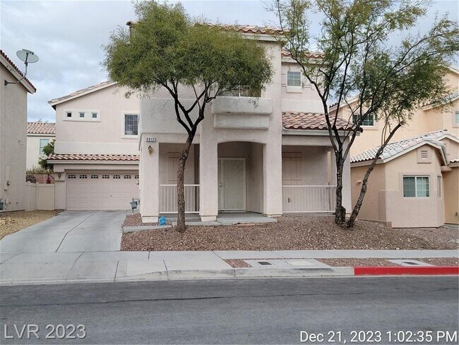 Building Photo - WONDERFUL NW HOME LOCATED IN THE ELKHORN R...