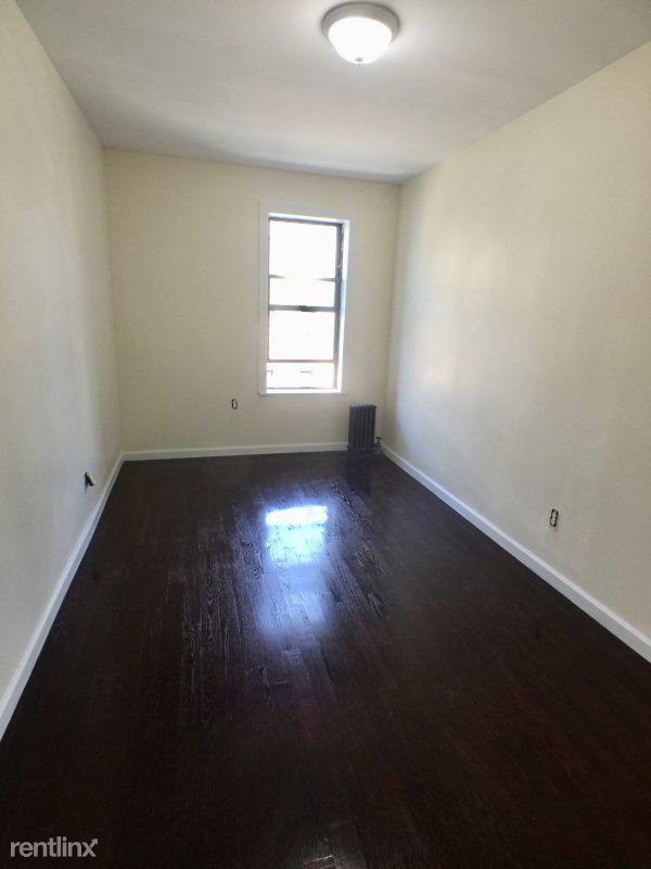 Building Photo - 600 W 176th St