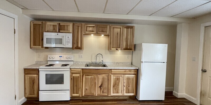 Primary Photo - Triplex