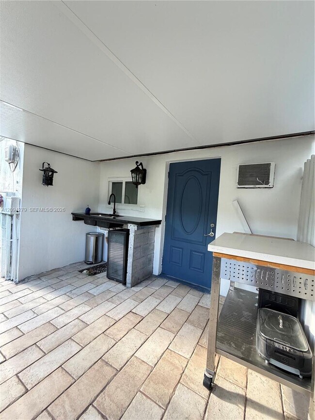 Foto del edificio - 16211 SW 109th Ave