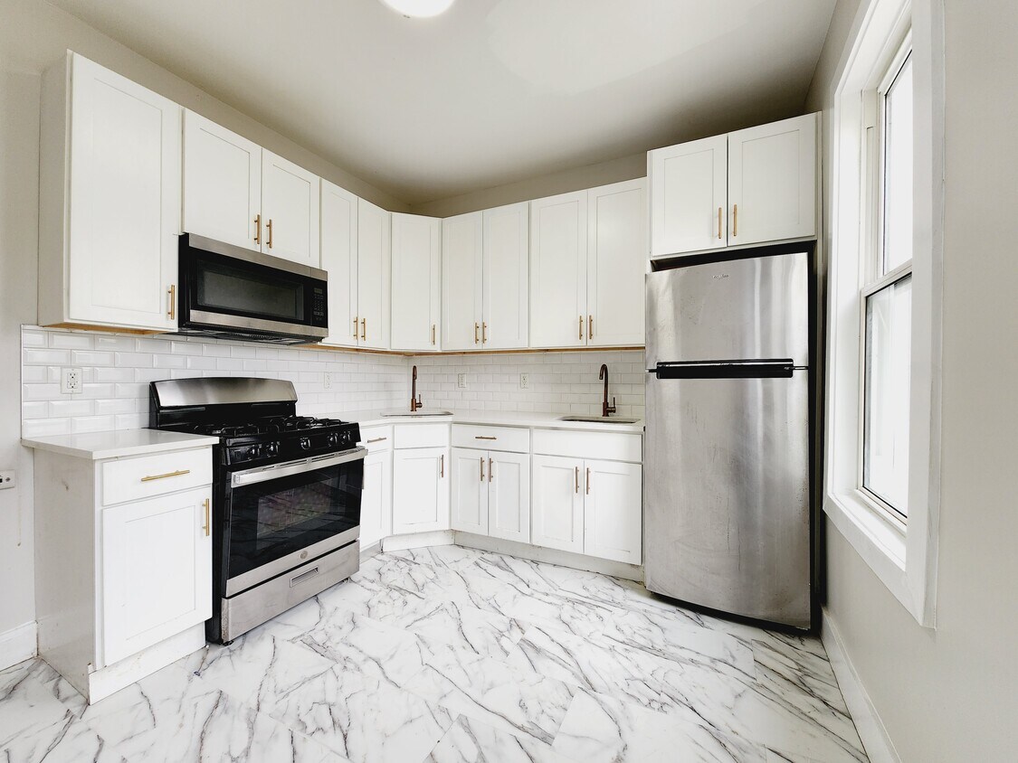 126 Bidwell Ave Unit 2, Jersey City, NJ 07305 Apartments in Jersey