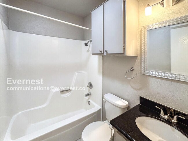 Foto del edificio - 7203 Barnsdale Way
