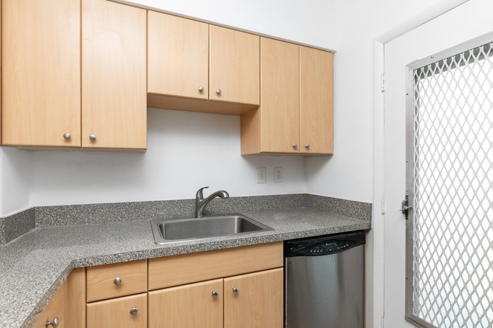 Foto principal - 2700 Banyan Rd
