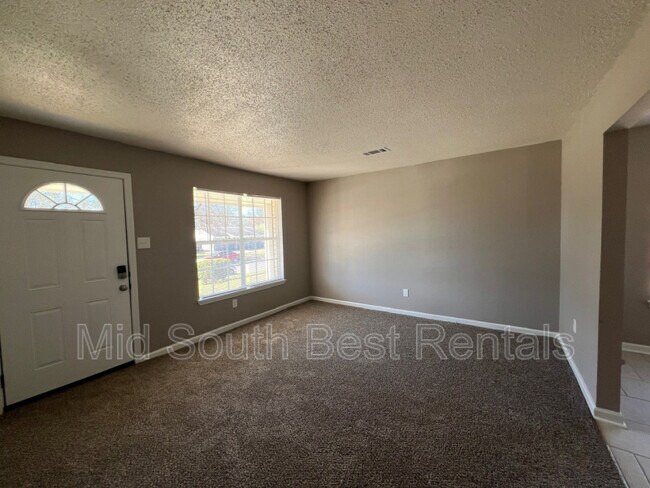 Foto del edificio - 3442 Dobbin Ferry Ave
