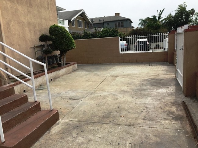 Building Photo - 1732 Crenshaw Blvd