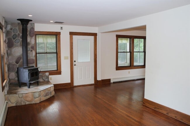 Building Photo - 7601 Huron River Dr