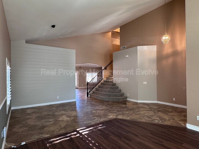 Foto del edificio - 10426 E Dolphin Ave