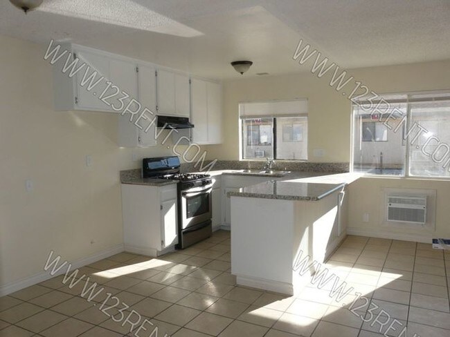 Foto del edificio - 38563 10th Pl E