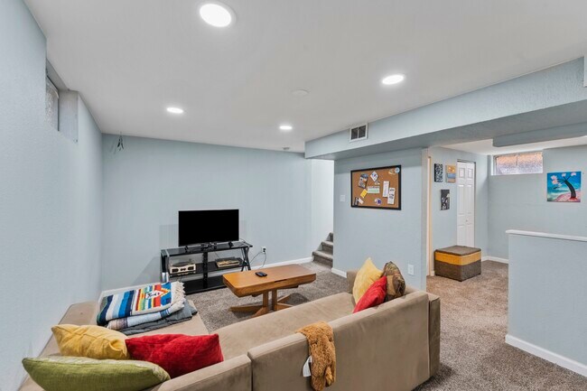 Foto del edificio - 2628 Green Ridge Dr