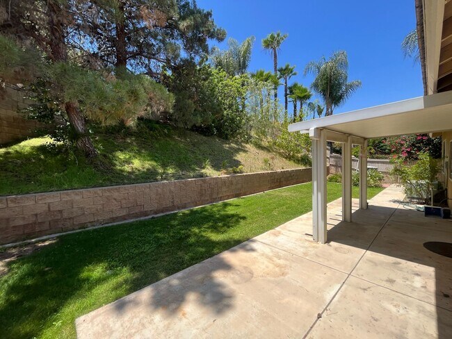 Foto del edificio - Beautiful Single-Story Corona Home-1556 Ir...