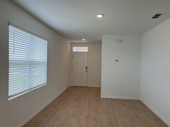 Foto del edificio - 208 Lake Link Rd