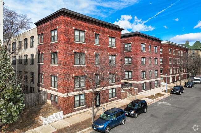 Building Photo - 1810-1812 Bryant Ave S