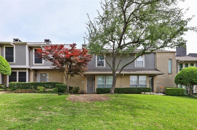 Foto del edificio - 7608 Woodthrush Dr