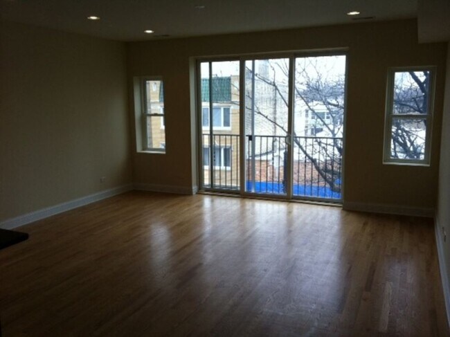 Foto del edificio - 3831 N Kedzie Ave