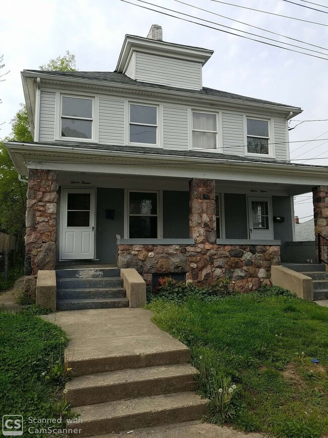 Building Photo - 1513-1515 Tacoma St
