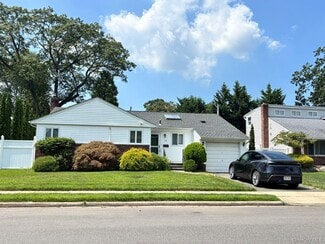 Building Photo - 68 Willets Dr