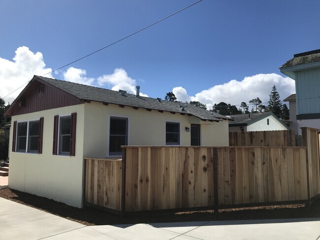 Building Photo - LSGLA543