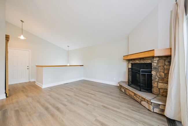Building Photo - 4187 S Richfield Way