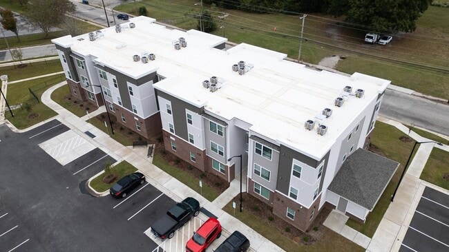 Foto del edificio - Pender Crossing