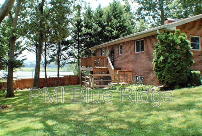 Foto del edificio - 108 Valley View Rd