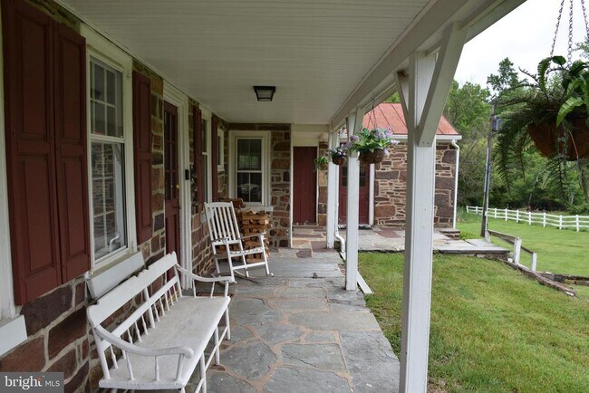Foto del edificio - 2045 Bethel Rd