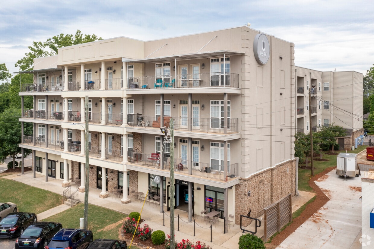 Broadstreet Village - Broadstreet Village
