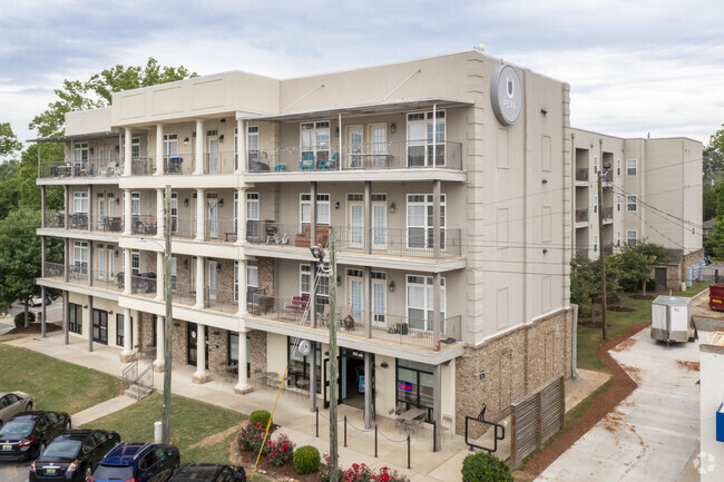 Building Photo - Broadstreet Village