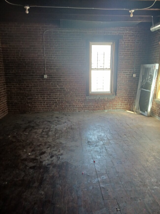 Building Photo - 7 S Clinton St