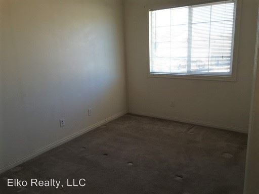 Building Photo - 1625 Winchester Dr