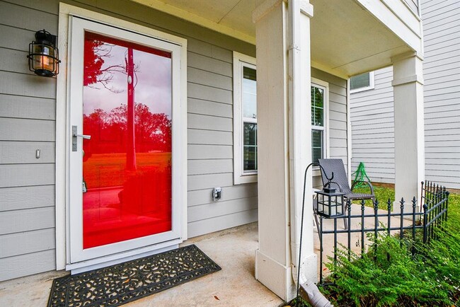 Building Photo - 10731 Cobblecreek Way