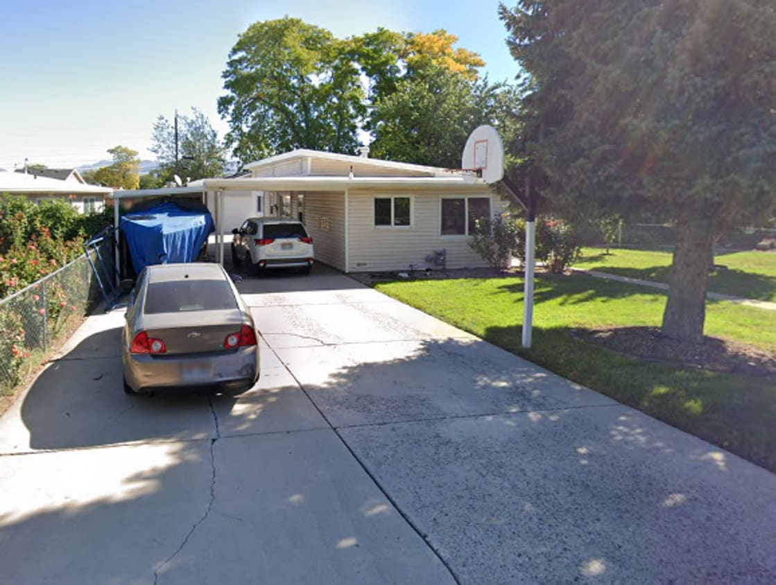 Primary Photo - 4 Bed/2 Bathroom house in West Valley City