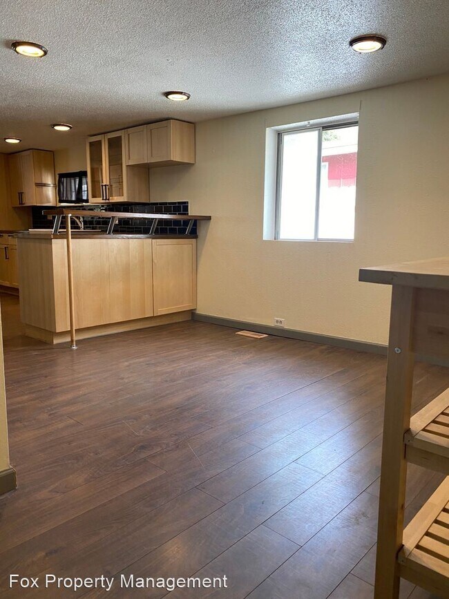 Foto del edificio - 3 br, 1 bath House - 725 Jefferson Avenue