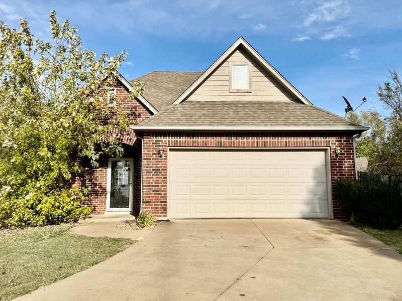 Foto principal - 11217 S Birch St