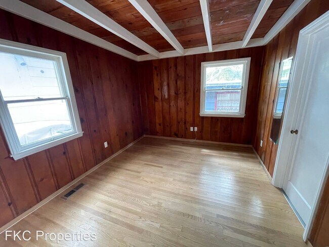 Foto del edificio - 2 br, 1 bath House - 1207 1/2 Lawton St
